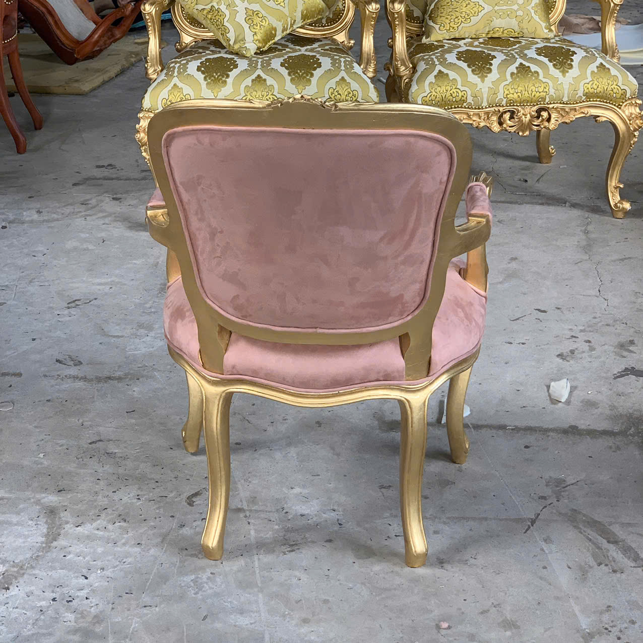 GHẾ ĂN CỔ ĐIỂN LOUIS 15 CÓ TAY VỊN